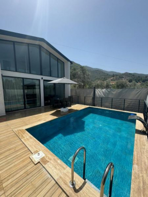 Doga icerisinde luks villa